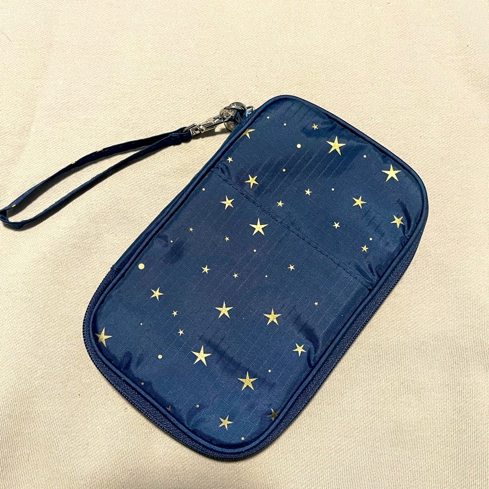 Navy star print lightweight travel wallet